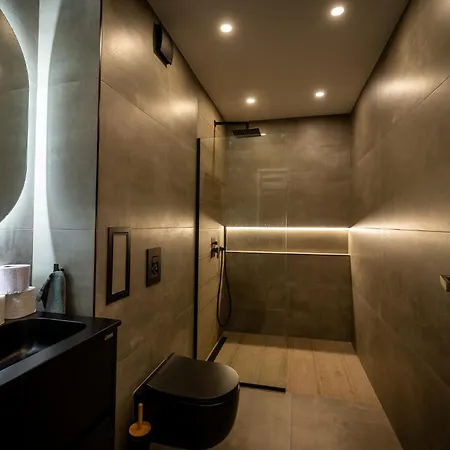 Apartament Luxury 2br Escape & Mountain Views & Free Garage & Panorama Balcony Sofia